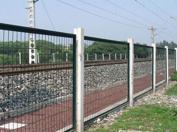南昌高速鐵路防護欄圖片1 南昌高速鐵路防護欄圖片1