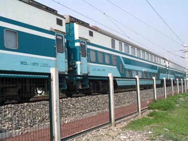 蚌埠鐵路防護(hù)欄圖片3 蚌埠鐵路防護(hù)欄圖片3