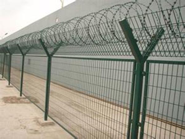 昆明鐵絲網護欄圖片4 昆明鐵絲網護欄圖片4