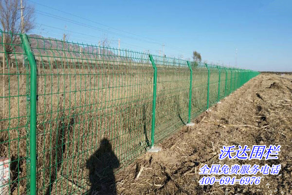 寧夏內蒙古工業設計園光伏圍墻護欄網工程圖片2 寧夏內蒙古工業設計園光伏圍墻護欄網工程圖片2