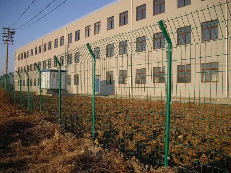 蚌埠雙邊絲護(hù)欄網(wǎng)圖片4 蚌埠雙邊絲護(hù)欄網(wǎng)圖片4