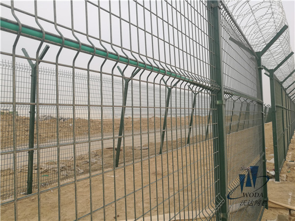 北京大興機(jī)場(chǎng)飛行區(qū)圍界鐵絲網(wǎng)圖片5