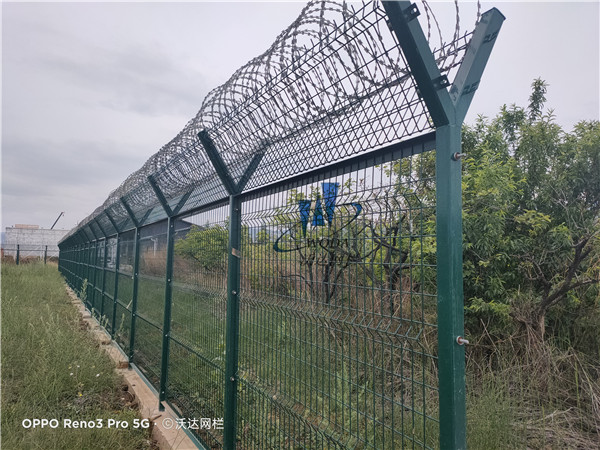 安徽機場隔離柵圖片2 安徽機場隔離柵圖片2