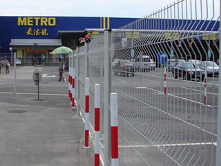 停車(chē)場(chǎng)護(hù)欄網(wǎng)