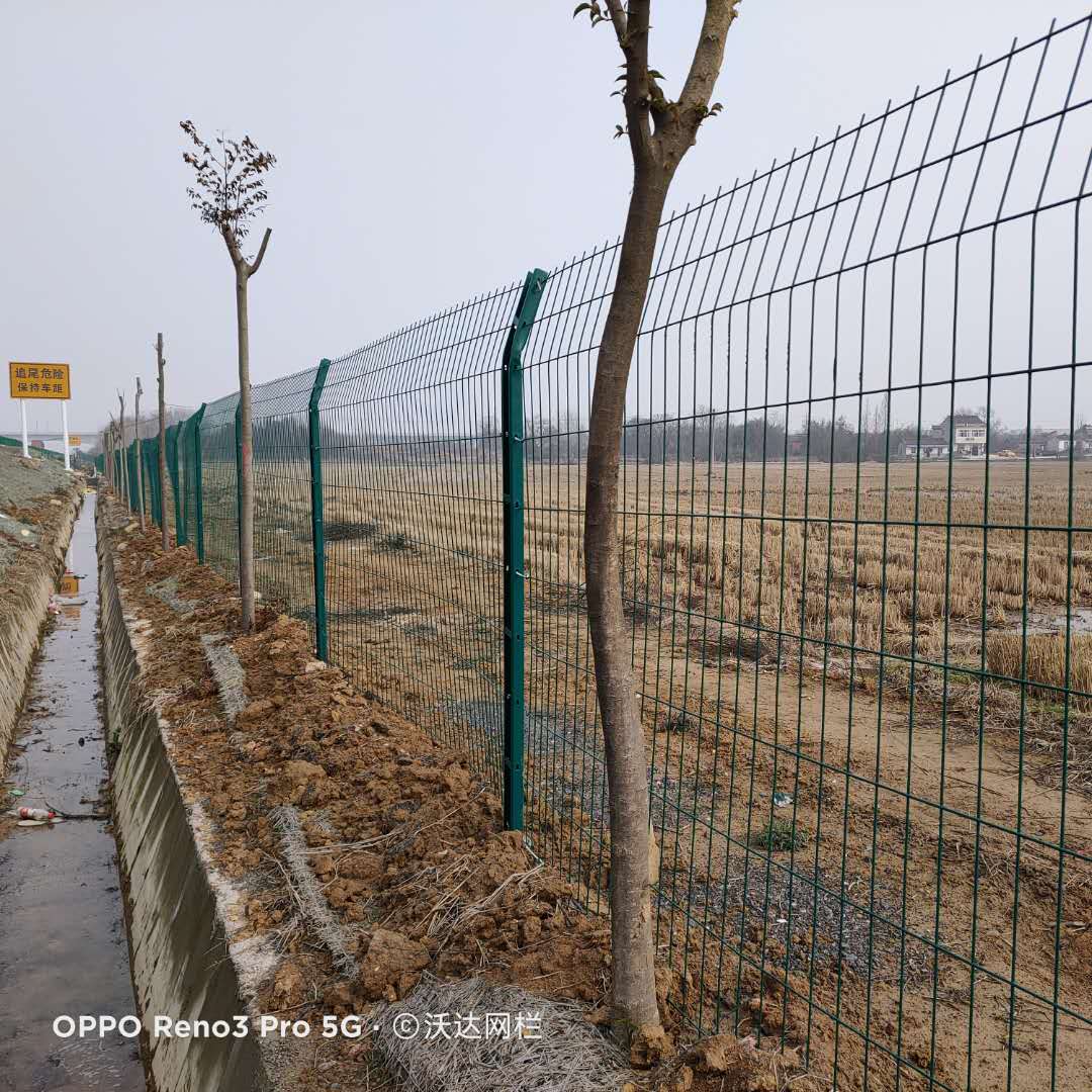 高速公路護欄網圖片3 高速公路護欄網圖片3