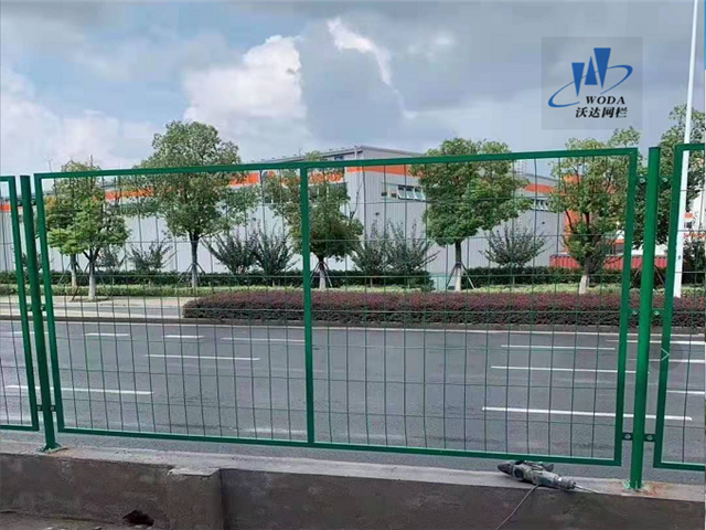 蚌埠公路護(hù)欄網(wǎng)圖片6 蚌埠公路護(hù)欄網(wǎng)圖片6