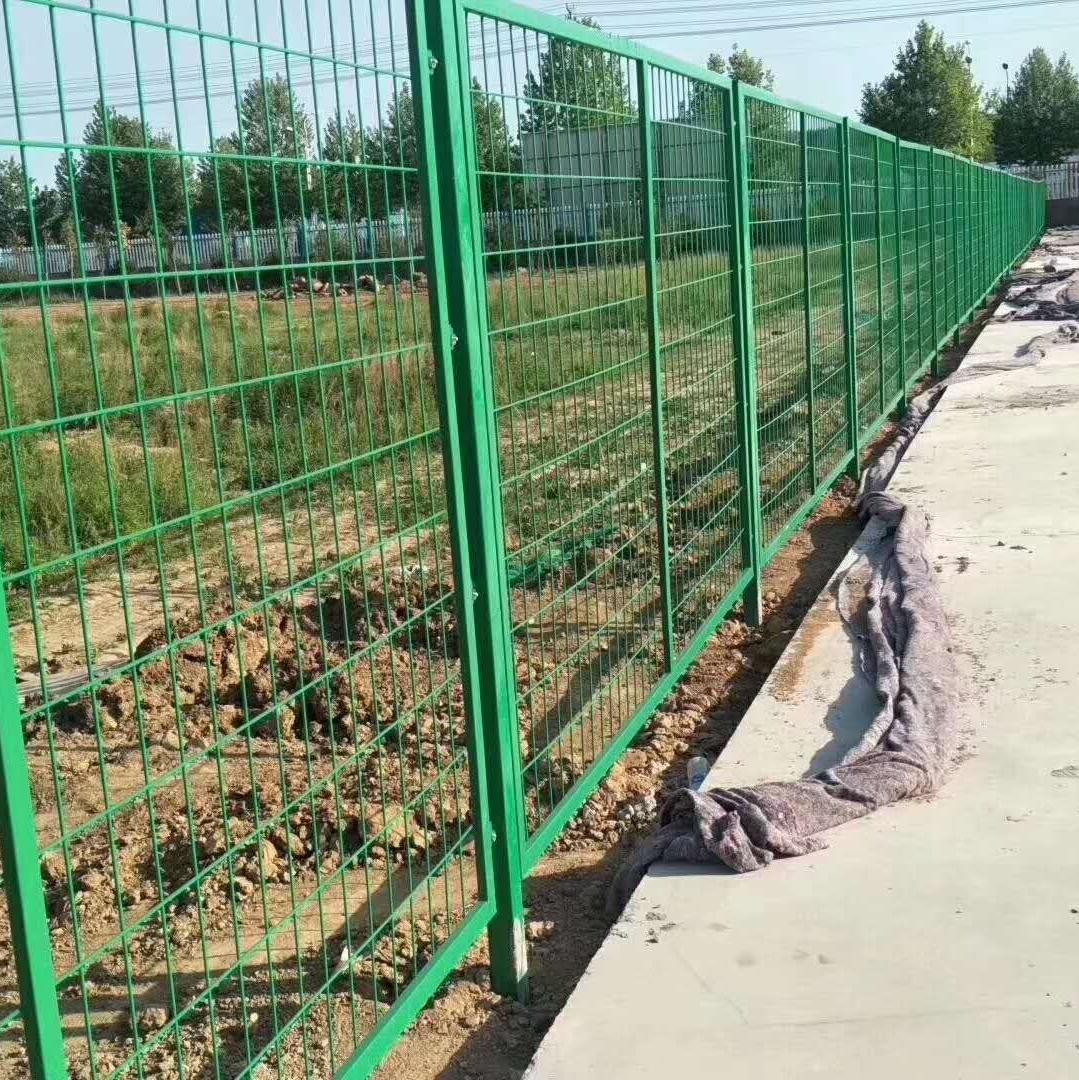 大連園林隔離網(wǎng)圖片3 大連園林隔離網(wǎng)圖片3